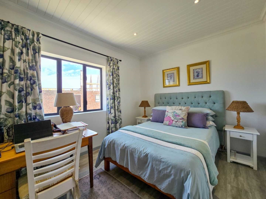 2 Bedroom Property for Sale in Stilbaai Oos Western Cape